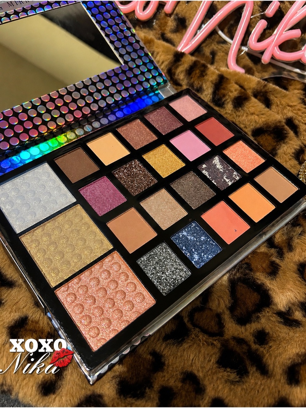 Smoke & Mirrors Dancing Queen 23-Piece Face & Eye Palette